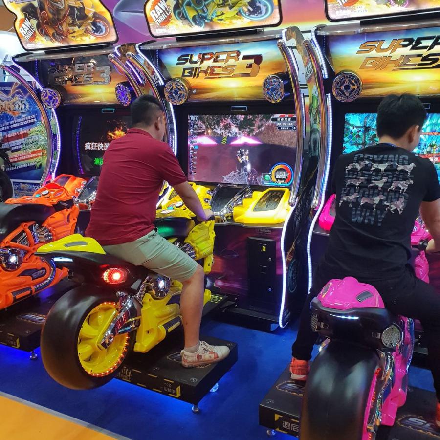 Games Show - Baseny, Aquaparki
